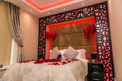 Huddersfield Apartment | Aphrodite Suites Huddersfield