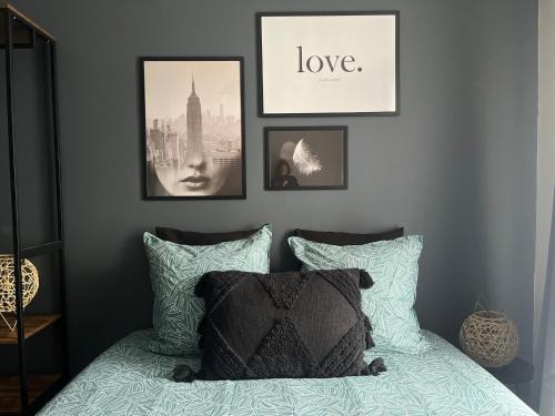 Epinay-sur-Seine Apartment | Appart XXL -10 pers - 2 Pkg - 10 mn Paris