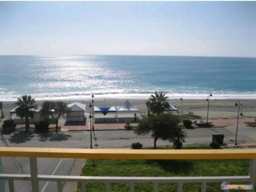 Marina di Gioiosa Ionica Apartment | Appartamento con vista sul mare