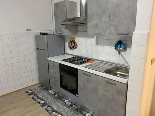Monfalcone Apartment | Appartamento a Monfalcone, con parcheggio gratuito