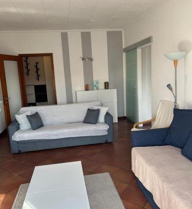 Monfalcone Apartment | Appartamento Aris