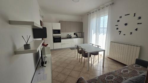 Parabiago Apartment | Appartamento in stazione Parabiago Piano 1