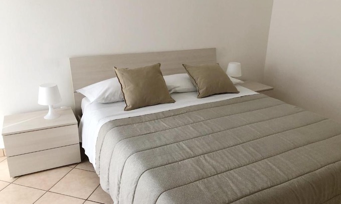 Negrar Apartment | APPARTAMENTO ROSE E TULIPANI 4