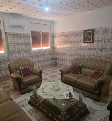 Nador Apartment | Appartement am Meer Strand von Marcheka-Cornich