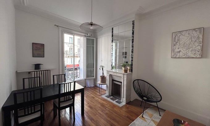 Porte-Saint-Martin Apartment | Appartement au Cœur de Paris