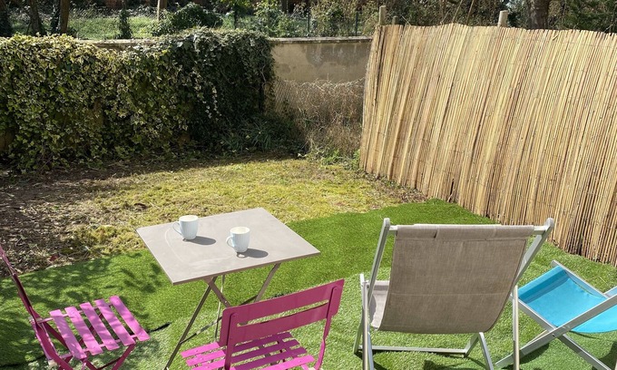 Fontainebleau Apartment | Appartement Cosy Avec Jardin et Parking