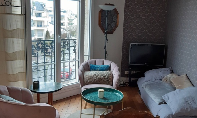 Colombes Apartment | Appartement Cosy,central