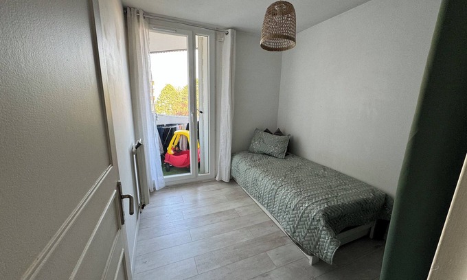 Franconville Apartment | Appartement Lumineux 2 Chambres 6 Couchages à 10 min de la Gare RER