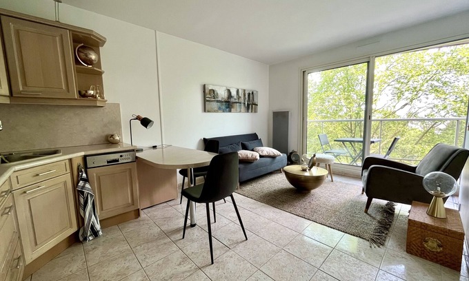 Combat Apartment | Appartement Moderne, Calme et Confortable, Proche de Toutes Commodités, 2-3pers