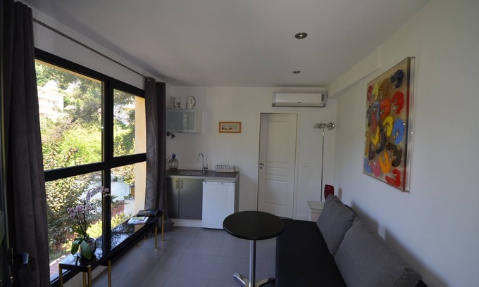 Le Ray Apartment | Appartement Ville et Verdure