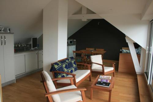 Larmor-Plage Apartment | Appartement vue mer avec piscine intérieure