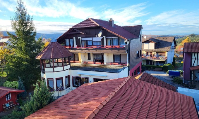 Rotensol Apartment | Appartment Landhotel Schönblick mit Zwei Balkonen 01