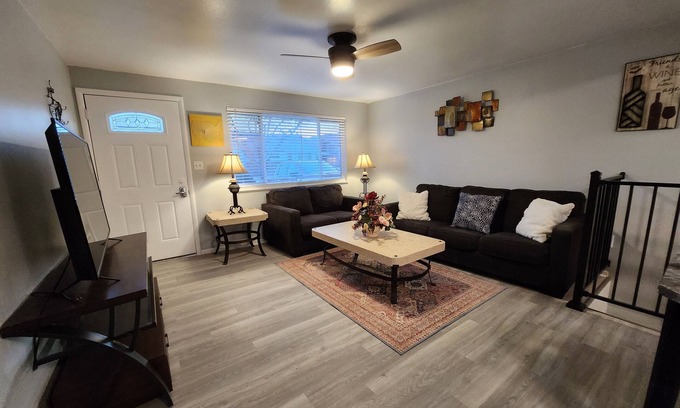 Westminster House | Appleblossom Blooming Denver- 6bedrooms, 2bath, one pull out sofa bed