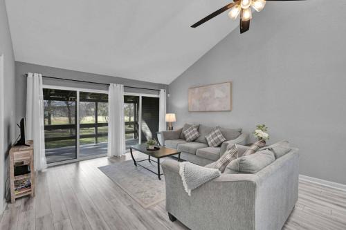 April Sound House | April Point Dr. N