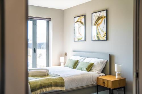 The Docks Apartment | Apt 22, Stylish 2-Bedroom Haven