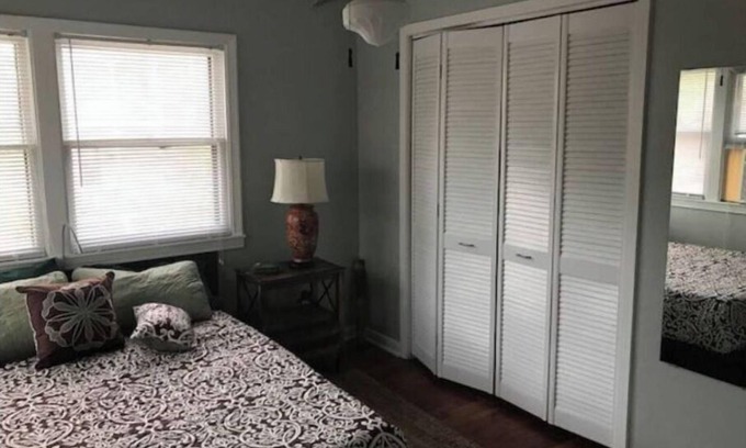 Galveston Apartment | Apt C | Fully Furnished Apt Oasis in Historic Area