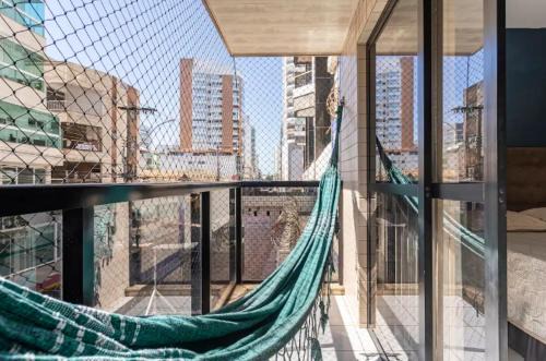 Praia do Morro Apartment | Apt na quadra da praia do Morro com área Lateral