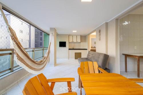 Andorinha Apartment | Apt w/balcony & BBQ 290m from the sea CAU0199