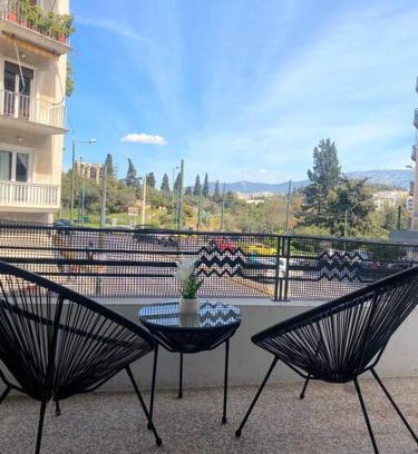 Makrigianni Apartment | Apt w/View of OlympusZeusTemple/4BEDR-3BATH-2KITC