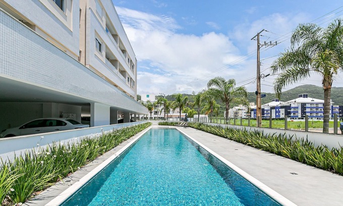 Ingleses Norte House | Apto 1 quarto em condomínio club | Ingleses