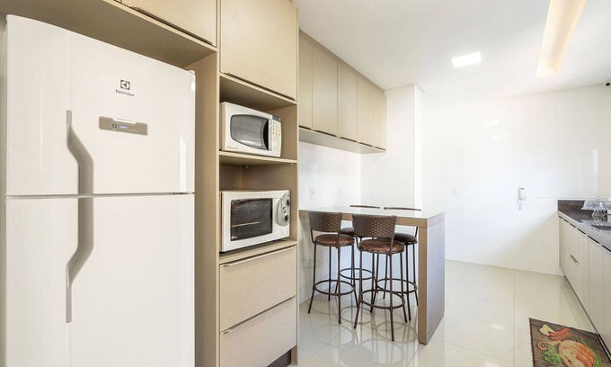 Andorinha Apartment | Apto a 260m da Meia Praia em condomínio de luxo/SC