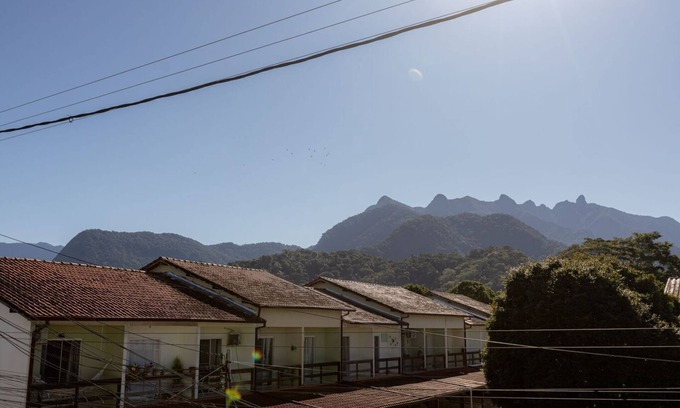 Pereque Apartment | Apto c/Wi-fi, garagem e vista das montanhas