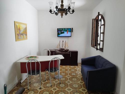 Centro de Vila Velha Apartment | Apto tipo Casa 10 com 2 quartos bem grande Praia da Costa Centro Ar Condicionado Internet Mobiliado Geladeira Fogao TV