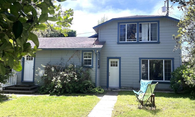 Aptos House | Aptos-Charming 2/2 Near the Beach with BBQ 30 day+