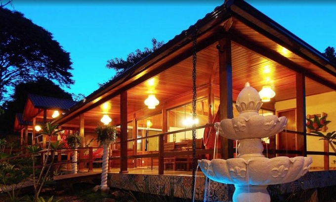 Ilha Grande Bed & Breakfast | Aratinga inn