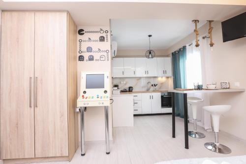 Corfu Town Apartment | Arcade Game House-Luxury studio in Corfu Town