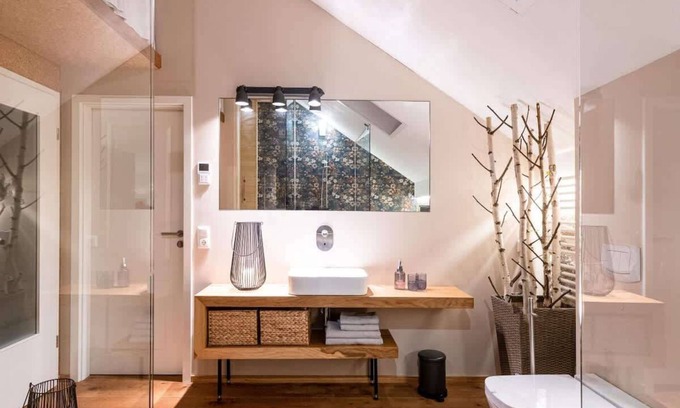 Buhlau Apartment | Architect's apartment with private sauna, whirlpool bath, wood-burning stove .