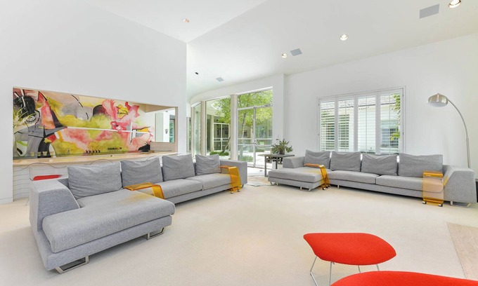 Preston Hollow House | Architectural Oasis Spacious 5-bedroom estate in the center of Dallas