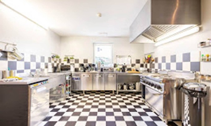 Xhignesse Apartment | Ardennes near Durbuy: Family or friendly gîte with 5 bedrooms and 5 private bathrooms