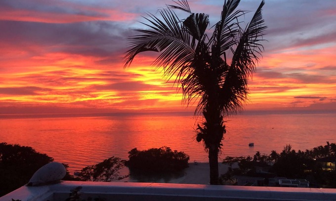 Yapak Hotel | Argonauta Boracay Boutique Hotel with Apartments and Villas