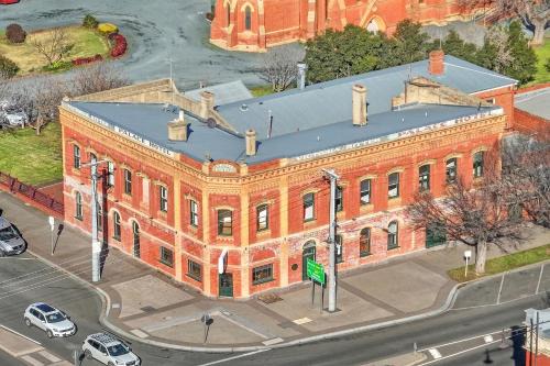 Echuca Hotel | ARK Apartments