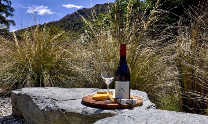 Arrowtown House | Arrowtown Red Cottage - Holiday Home with Spa