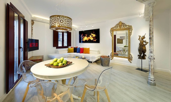 Sacromonte Apartment | ART CHAPIZ II - Sunny Luxury Apartment-Albayzin. Parking Available!