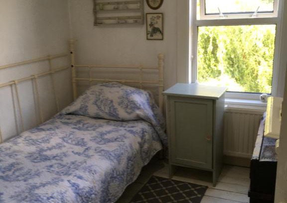 Oxford Bed & Breakfast | Arts&BichonsB&B