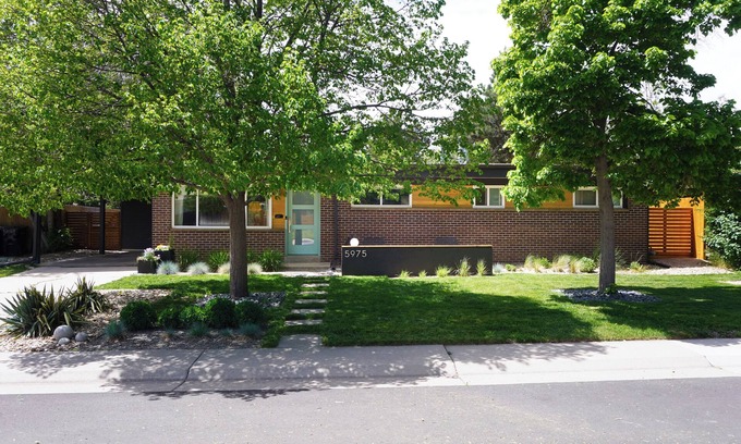 Alta Vista Area House | Arvada House I 10 min. from Denver I Sleeps 8