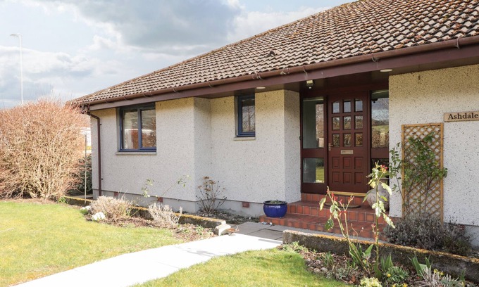 Fortrose Cottage | ASHDALE, family friendly, country holiday cottage in Fortrose