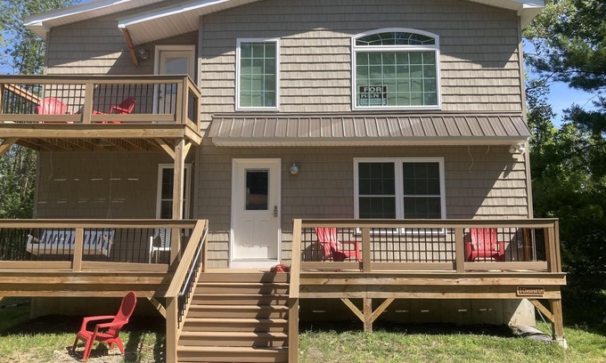 Lake George House | Assembly Point, Lake George