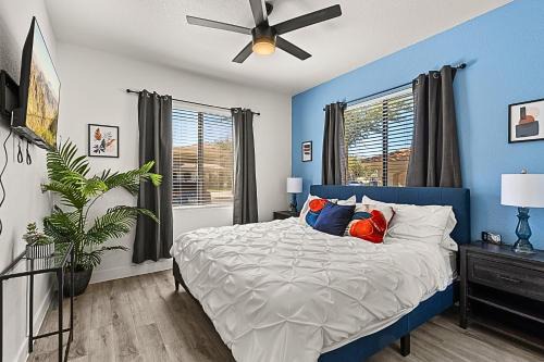 Tempe Apartment | ASU Football Getaway - Family Fun W-Pool- 2Br- Spa - 1001
