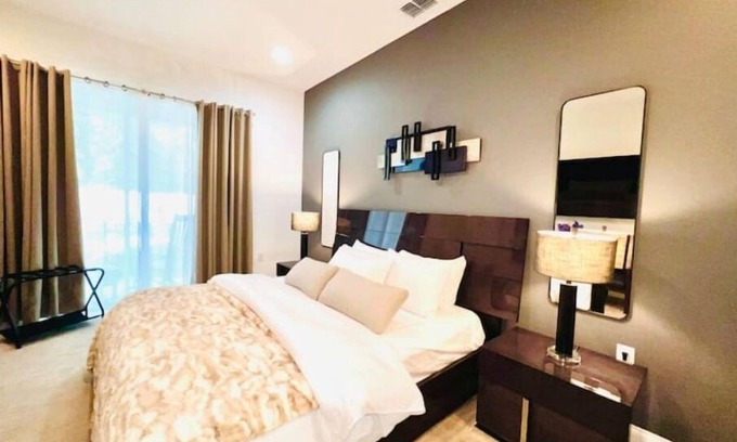 Lake Davis - Greenwood Villa | At Lakes Upscale Villa/Next to Downtown Orlando