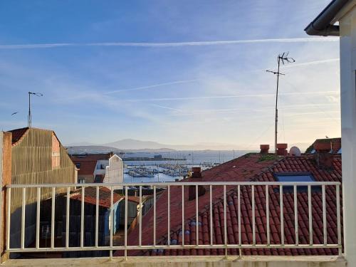 Puebla del Caraminal Apartment | Atico con vistas a la Ría