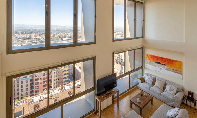 Plaza de Toros-Doctores-San Lazaro Apartment | Atico Top Granada, Penthouse, 18-19th floor, City Centre, Views, Terrace, Free Parking