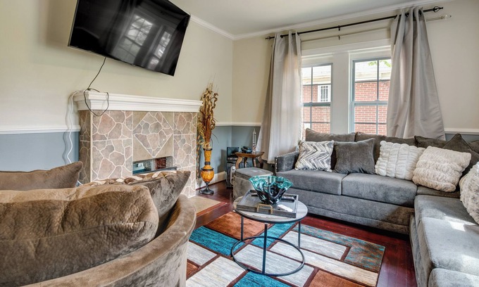 Atlanta House | Atlanta Vacation Rental ~ 3 Mi to Downtown!