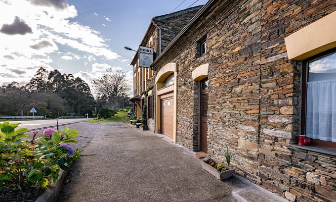 Trabada Apartment | Attic Casa Venancio with Mountain Views and Private Garden