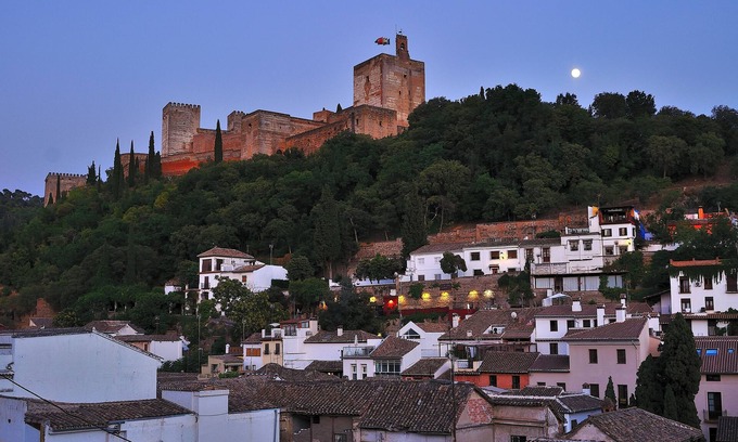 Albaicin Apartment | Attic, With Terrace And Rooms With Spectaculars Views To The Alhambra