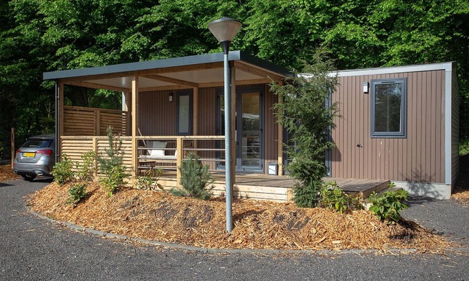 Rhenen Cottage | Attractive chalet close to the forest
