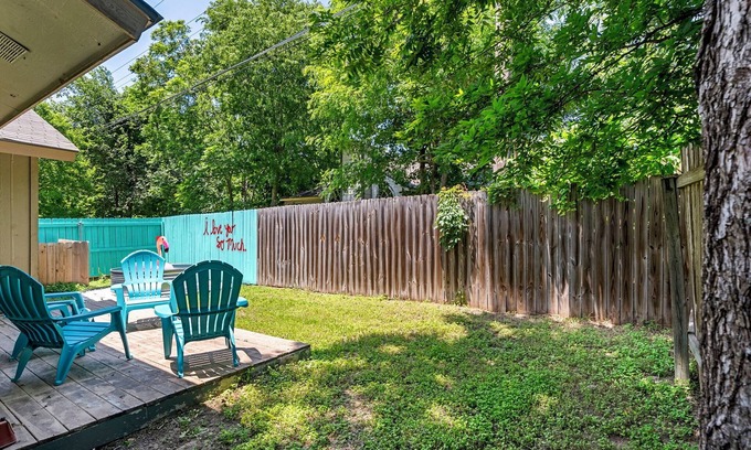 McNeil House | ATX Funk House Sleeps 8 Cowboy Pool The Domain Q2